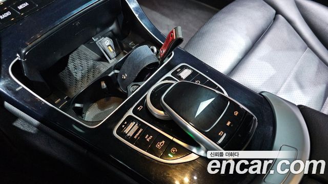 Mercedes-Benz C-Class (W205) C220 d 4MATIC 2020 — фото 15
