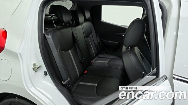 Chevrolet Spark Premier 2021 — фото 12