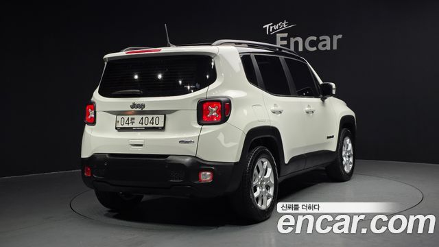 Jeep Renegade 2.4 Longitude High 2018 — фото 2