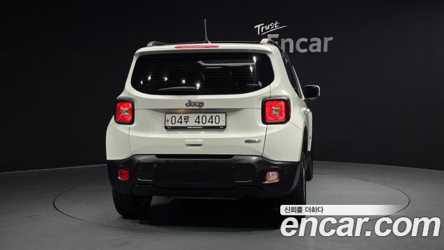 Jeep Renegade 2.4 Longitude High 2018 — фото 4