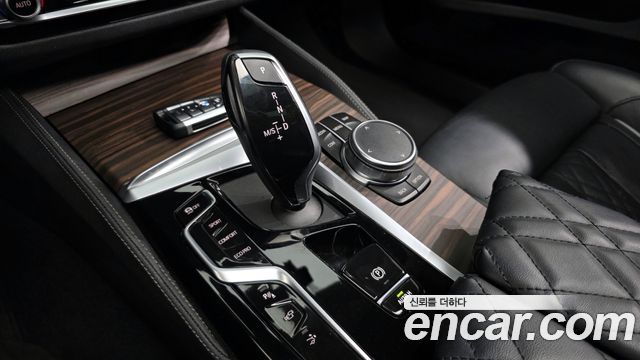 BMW 6 Series GT (G32) 630i xDrive Luxury 2023 — фото 9