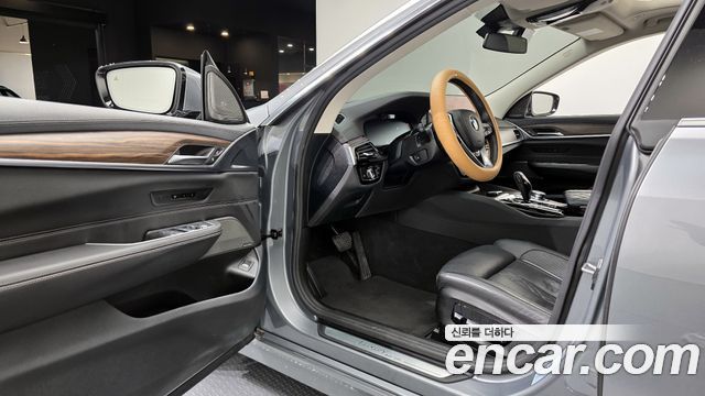 BMW 6 Series GT (G32) 630i xDrive Luxury 2023 — фото 12