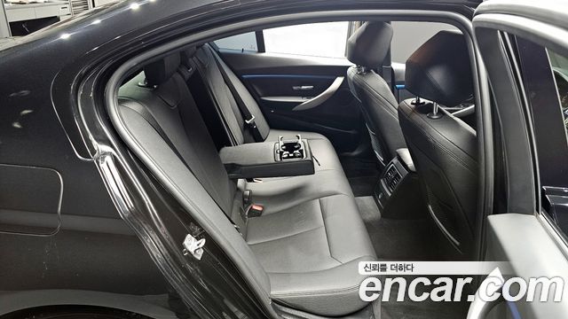 BMW 3 Series (F30) 320i M Sport 2018 — фото 11