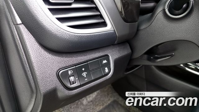 Kia Seltos Gasoline 1.6 Turbo 2WD Signature 2023 — фото 16