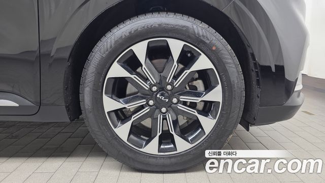 Kia Carnival (IV) Diesel 9-Seater Signature 2023 — фото 5