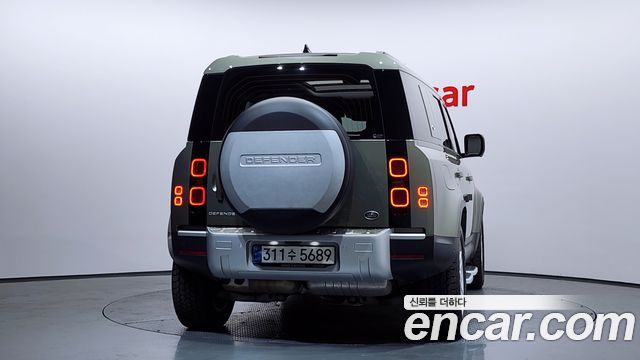 Land Rover Defender (L663) 110 D250 SE 2023 — фото 4