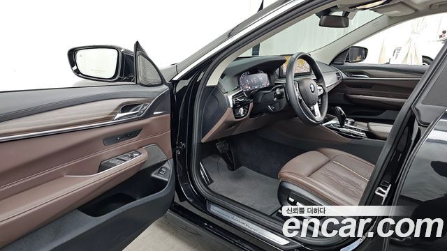 BMW 6 Series GT (G32) 630i xDrive Luxury 2023 — фото 10