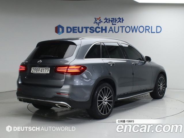 Mercedes-Benz GLC-Class (X253) GLC300 4MATIC AMG Line 2019 — фото 2