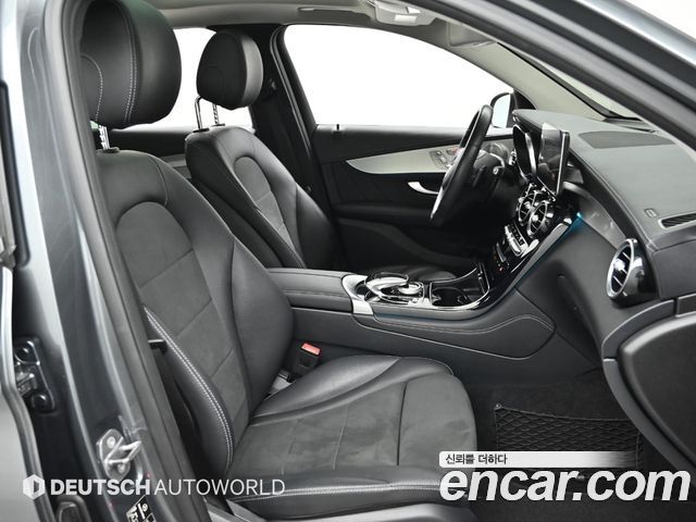 Mercedes-Benz GLC-Class (X253) GLC300 4MATIC AMG Line 2019 — фото 10