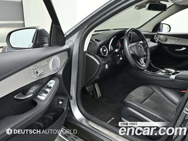 Mercedes-Benz GLC-Class (X253) GLC300 4MATIC AMG Line 2019 — фото 15