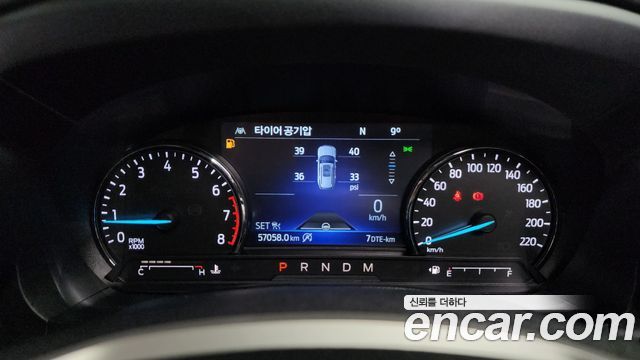 Ford Explorer (VI) 2.3 LimIted 4WD 2020 — фото 8