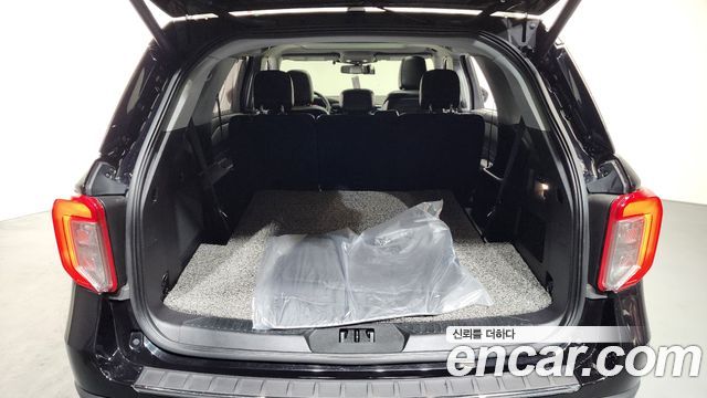 Ford Explorer (VI) 2.3 LimIted 4WD 2020 — фото 20