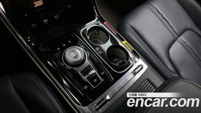 Kia Carnival (IV) Gasoline 9-seater Limousine(Special vehicle) 2021 — фото 9