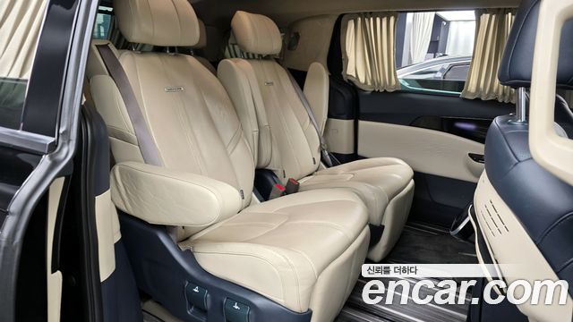 Kia Carnival (IV) Gasoline 9-seater Limousine(Special vehicle) 2021 — фото 12