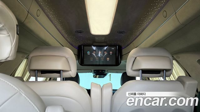 Kia Carnival (IV) Gasoline 9-seater Limousine(Special vehicle) 2021 — фото 17