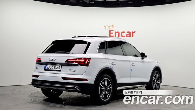 Audi Q5 (FY) 45 TFSI Quattro 2022 — фото 2