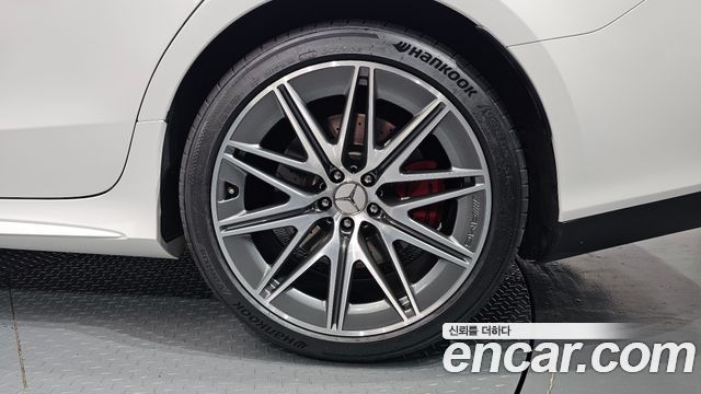 Mercedes-Benz AMG GT 4Door 43 4MATIC+ 2023 — фото 21