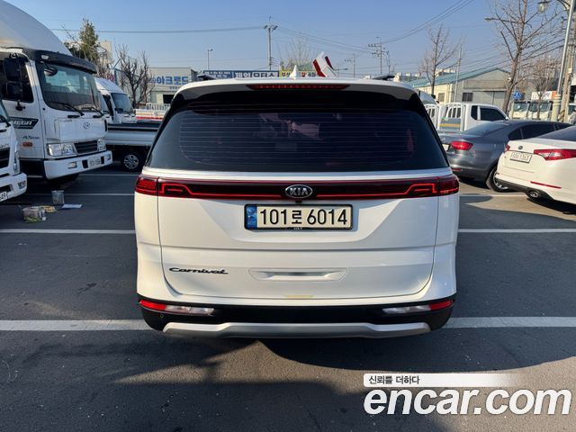Kia Carnival (IV) Diesel 9-Seater Prestige 2021 — фото 4
