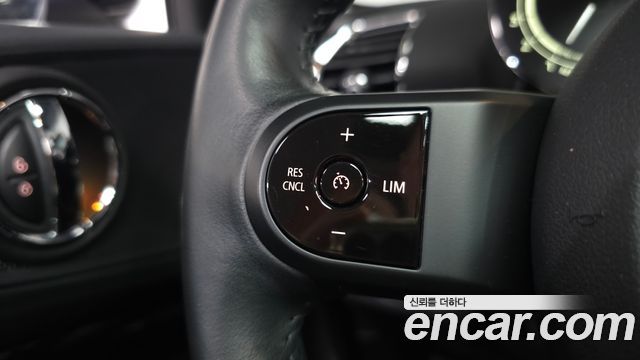 MINI Cooper Clubman Classic Plus 2nd 2022 — фото 18