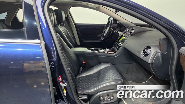 Jaguar XJ 3.0D XJ50 LWB X351 2019 — фото 11