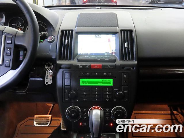 Land Rover Freelander 2 2.2 SD4 HSE 2012 — фото 15