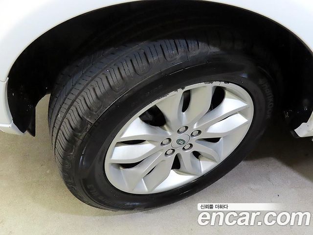 Land Rover Freelander 2 2.2 SD4 HSE 2012 — фото 24