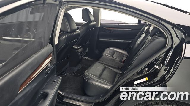 Lexus ES350 Executive XV60 2013 — фото 16