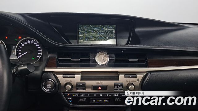 Lexus ES350 Executive XV60 2013 — фото 18