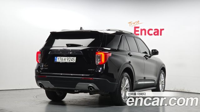 Ford Explorer (VI) 2.3 LimIted 4WD 2022 — фото 2