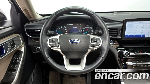 Ford Explorer (VI) 2.3 LimIted 4WD 2022 — фото 13