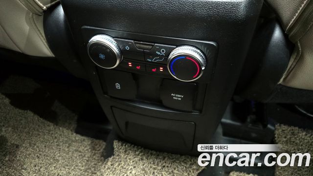 Ford Explorer (VI) 2.3 LimIted 4WD 2022 — фото 19