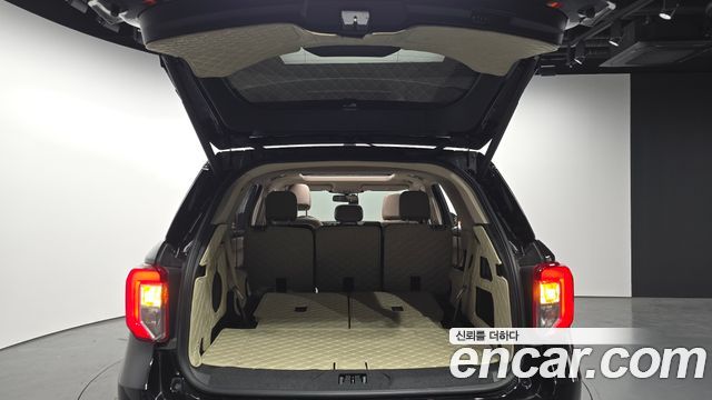 Ford Explorer (VI) 2.3 LimIted 4WD 2022 — фото 20