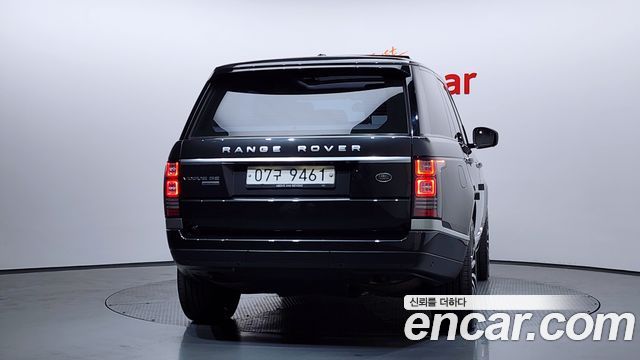 Land Rover Range Rover (IV) 5.0 SC Vogue SE 2015 — фото 4