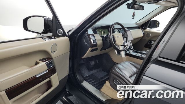 Land Rover Range Rover (IV) 5.0 SC Vogue SE 2015 — фото 10