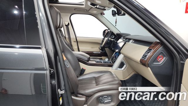 Land Rover Range Rover (IV) 5.0 SC Vogue SE 2015 — фото 11