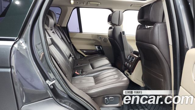 Land Rover Range Rover (IV) 5.0 SC Vogue SE 2015 — фото 12