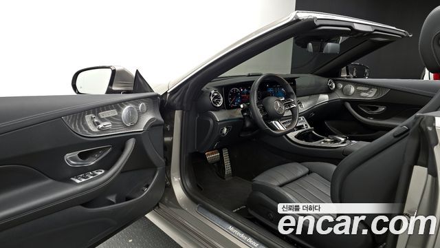 Mercedes-Benz E-Class (W213) E450 4MATIC Cabriolet 2021 — фото 11