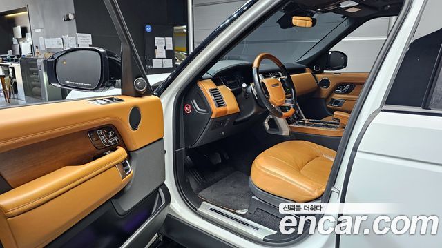 Land Rover Range Rover (IV) 5.0 SC AB LWB 2021 — фото 11