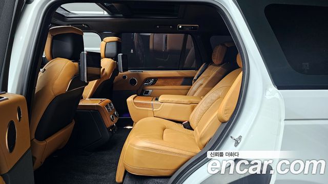 Land Rover Range Rover (IV) 5.0 SC AB LWB 2021 — фото 12