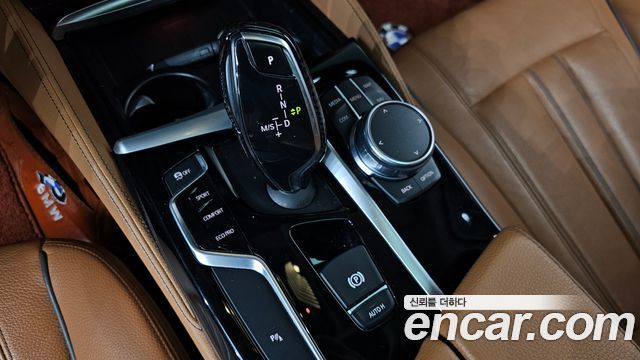 BMW 5 Series (G30) 520d Luxury Special Edition 2018 — фото 9