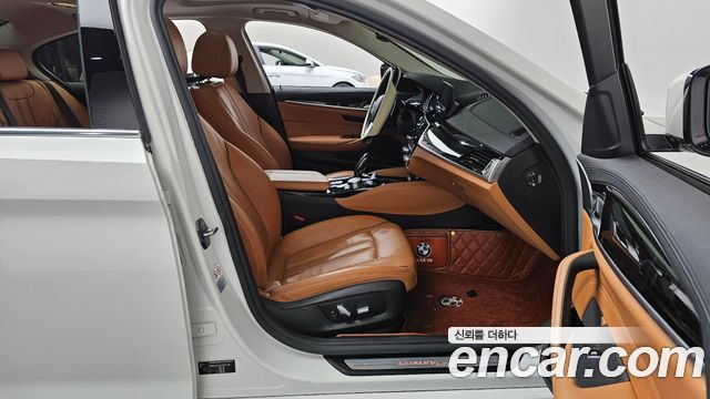BMW 5 Series (G30) 520d Luxury Special Edition 2018 — фото 11