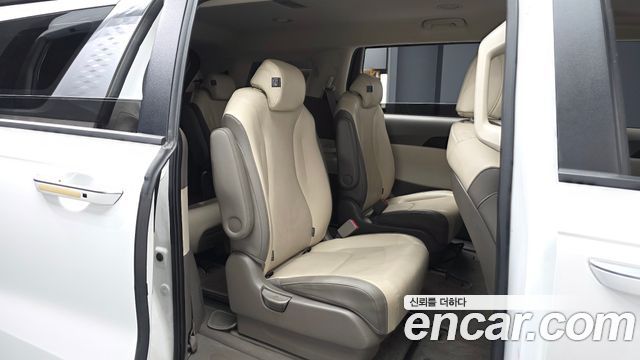 Kia Carnival (IV) Diesel 9-Seater Prestige 2022 — фото 12