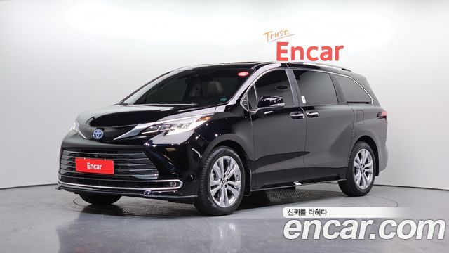 Toyota Sienna (IV) 2.5 Hybrid 2WD 2023 — фото 1
