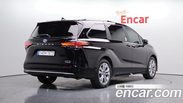 Toyota Sienna (IV) 2.5 Hybrid 2WD 2023 — фото 2