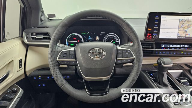 Toyota Sienna (IV) 2.5 Hybrid 2WD 2023 — фото 17