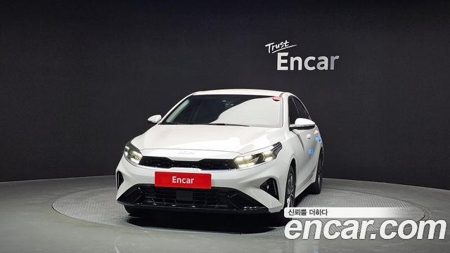 Kia K3 (II) 1.6 Prestige 2024 — фото 3