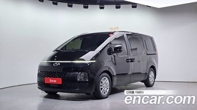 Hyundai Staria Cargo 3-Seater Modern 2023 — фото 1