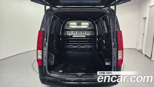 Hyundai Staria Cargo 3-Seater Modern 2023 — фото 19