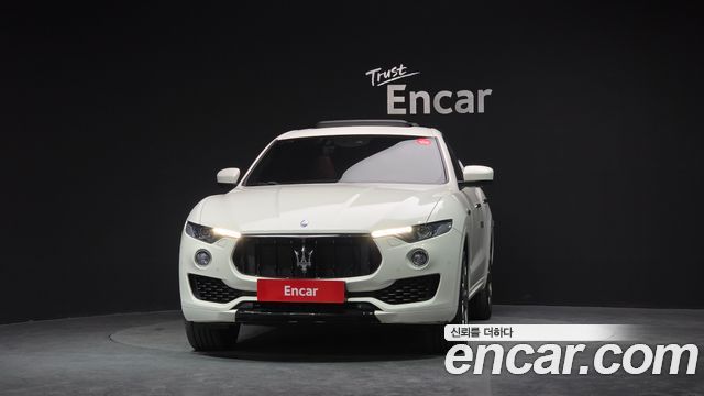 Maserati Levante 3.0 Diesel AWD GranSport 2018 — фото 3