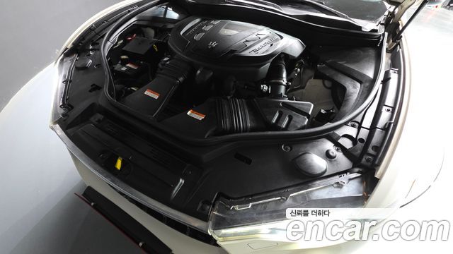 Maserati Levante 3.0 Diesel AWD GranSport 2018 — фото 6